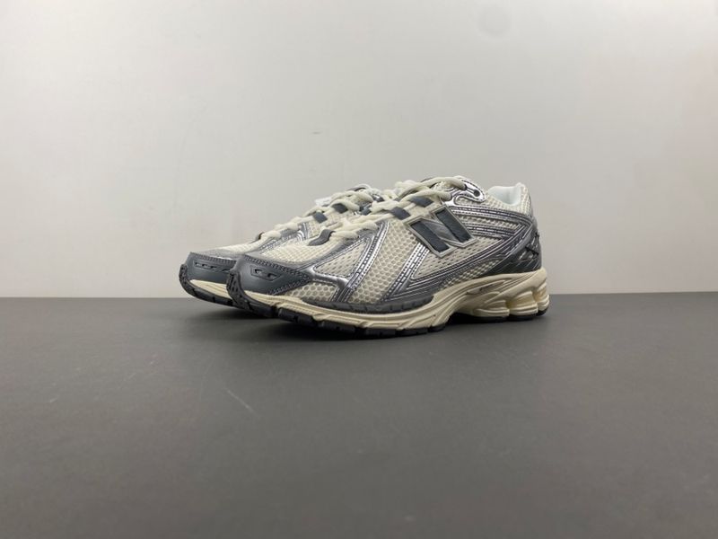 New Balance 1906R Moonrock Silver M1906RFS