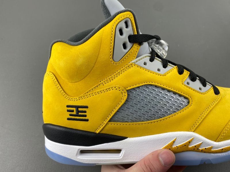 Air Jordan 5 Retro Tokyo T23 IO3372-700