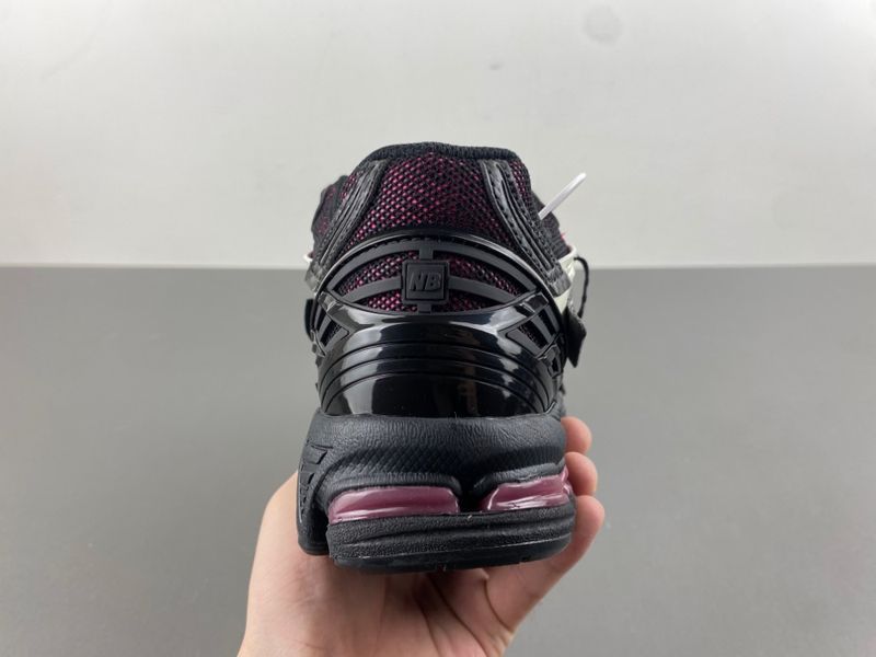 New Balance 1906A Black Pink  U1906AD