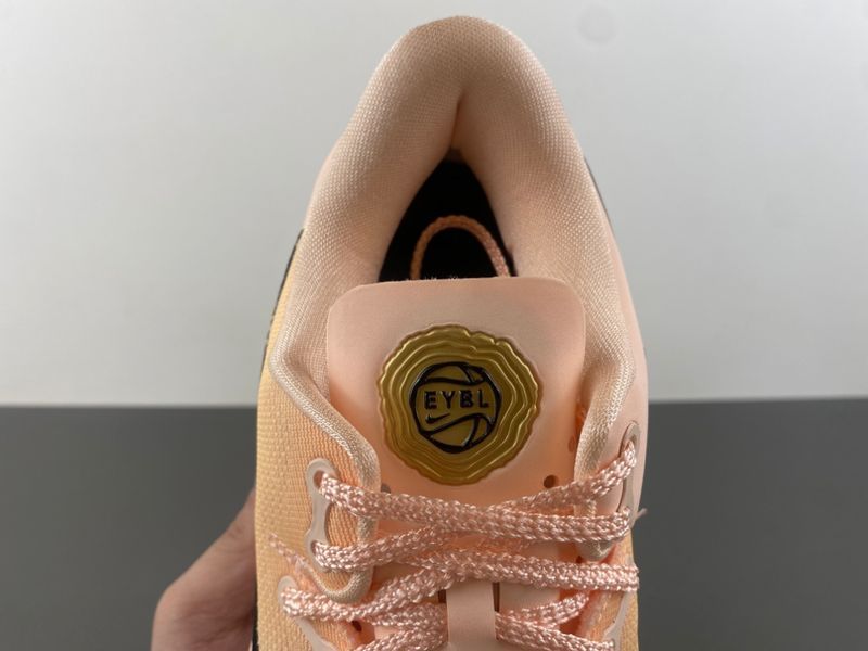 Kobe 8 Protro EYBL Academy PE HQ3138-800