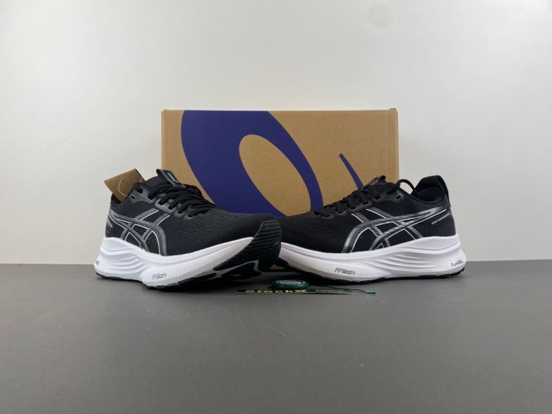 ASICS Gel-Kayano 32 Black White 1011C052-002
