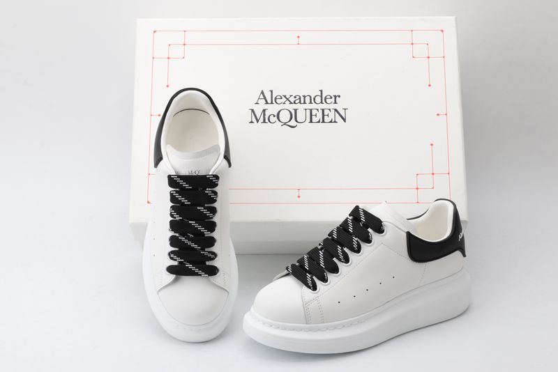 A*exander M*queen Sneaker