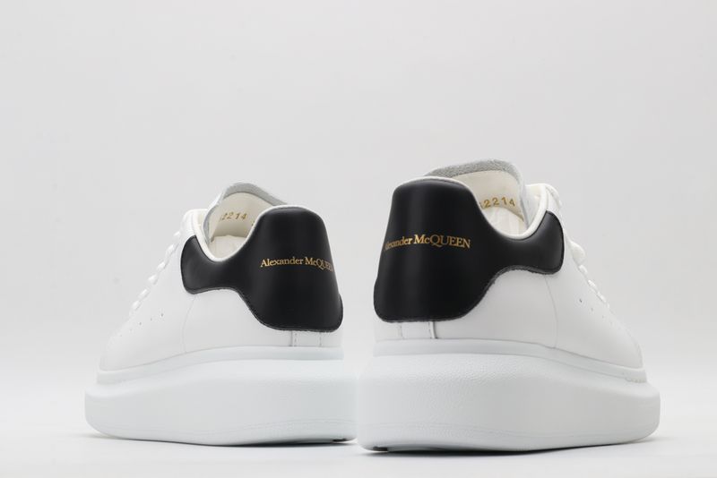 A*exander M*queen Sneaker