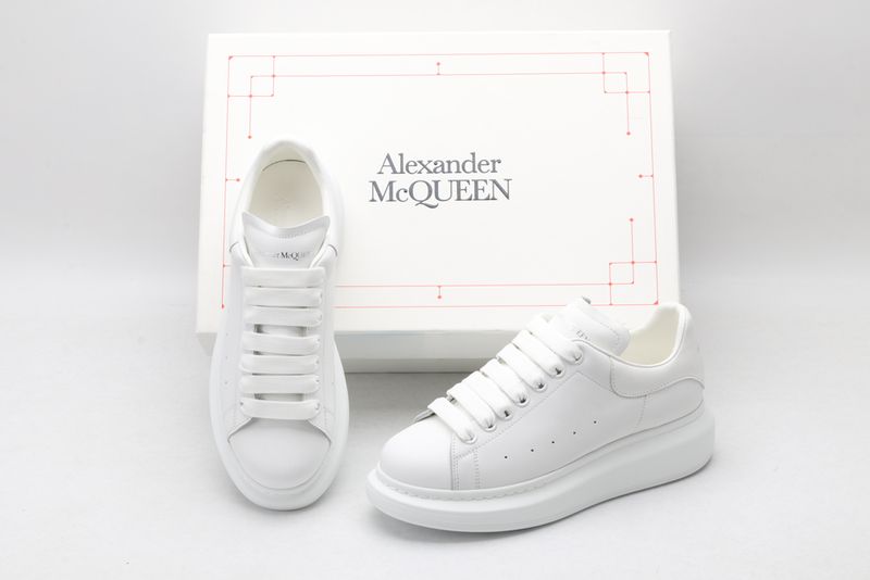 A*exander M*queen Sneaker