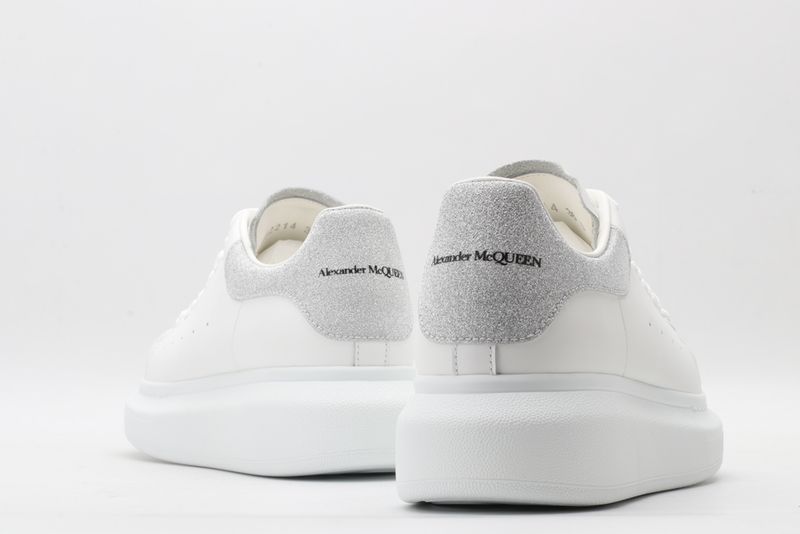 A*exander M*queen Sneaker