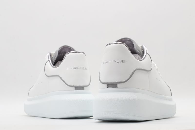 A*exander M*queen Sneaker
