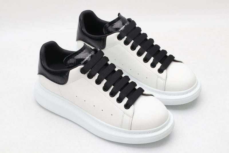 A*exander M*queen Sneaker