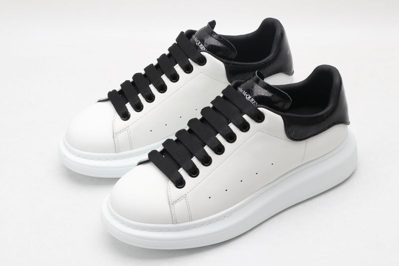 A*exander M*queen Sneaker