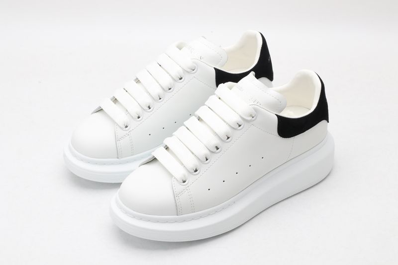 A*exander M*queen Sneaker