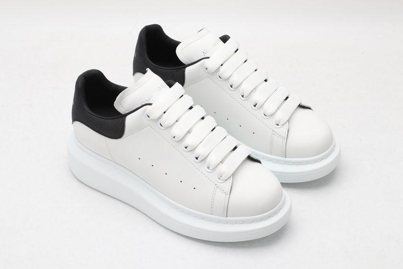 A*exander M*queen Sneaker