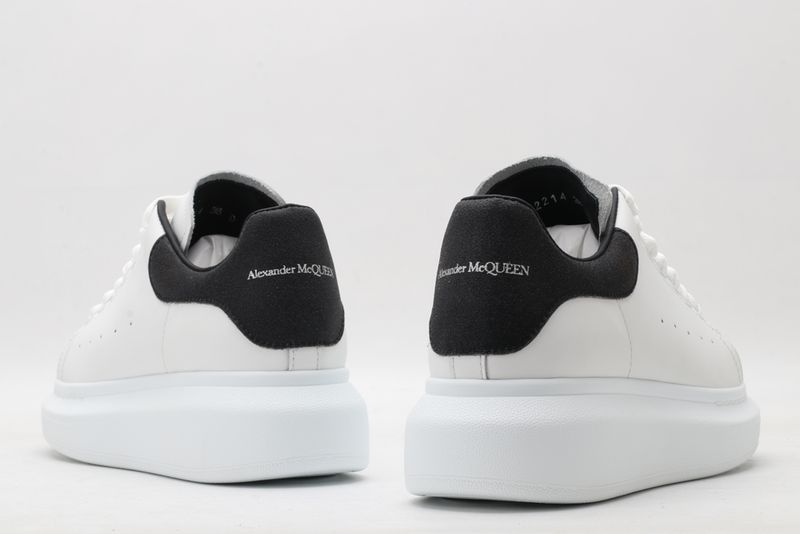 A*exander M*queen Sneaker