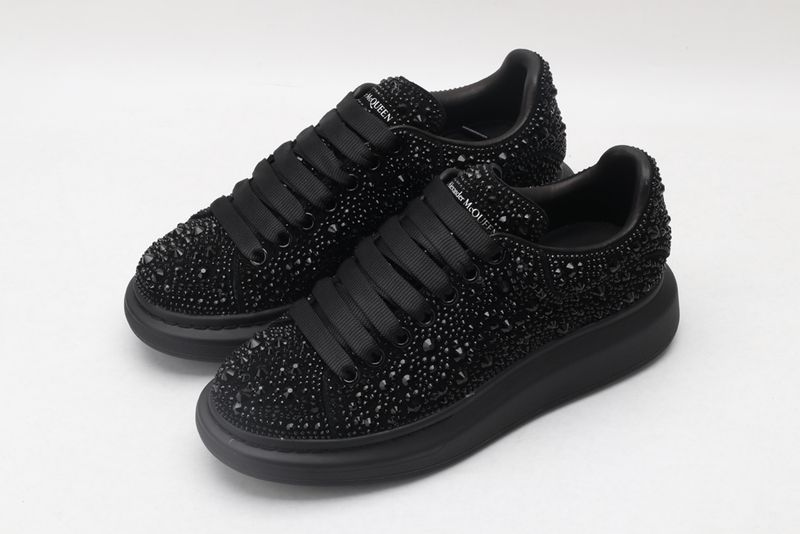 A*exander M*queen Sneaker