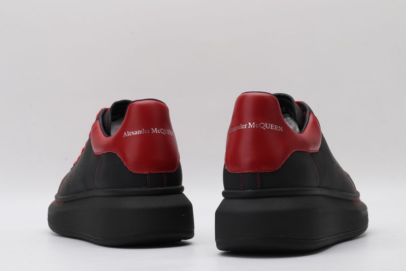 A*exander M*queen Sneaker