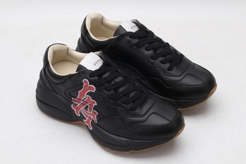 G*cci Sneaker