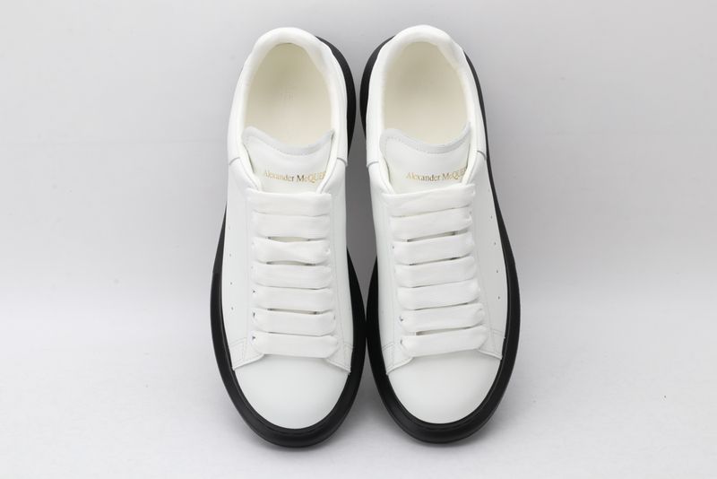 A*exander M*queen Sneaker