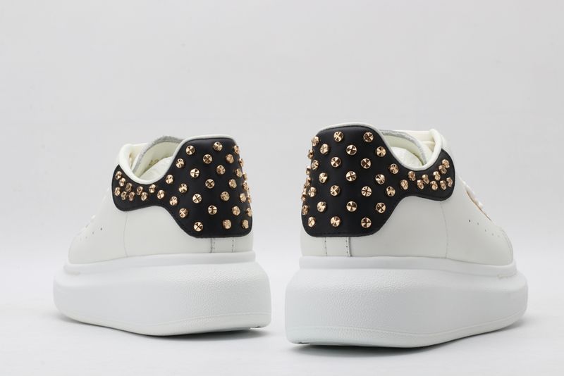 A*exander M*queen Sneaker