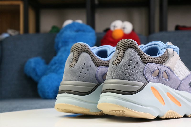 Yeezy Boost 700 Carbon Blue