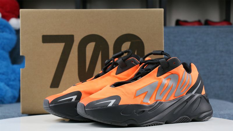 Yeezy Boost 700 MNVN