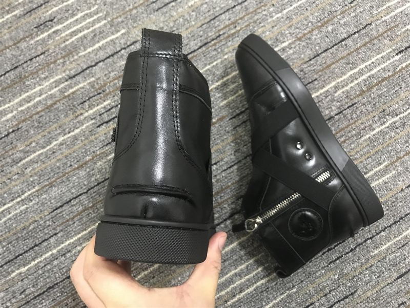 C*ristian L*uboutin Sneaker