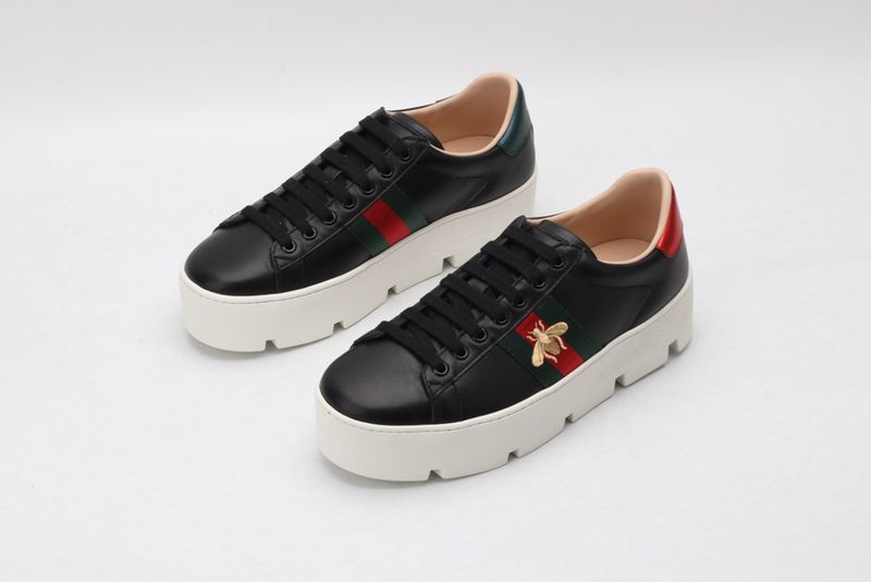 G*cci Sneaker