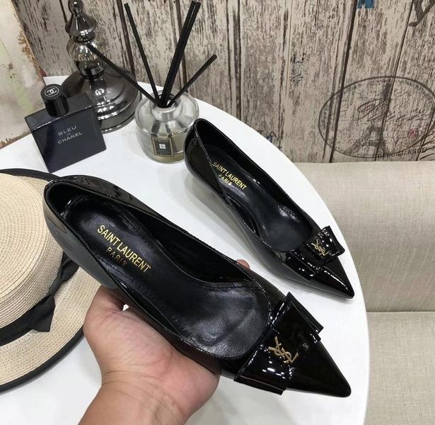 Women Y*SL Top Pumps