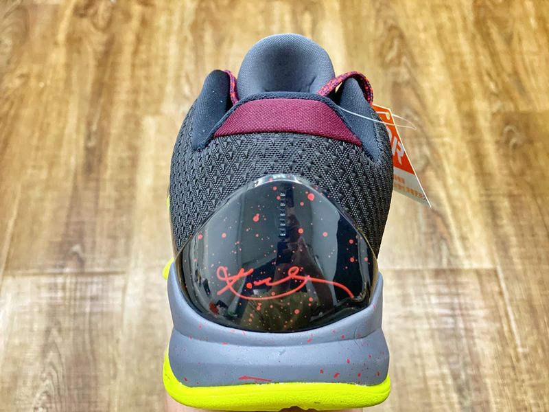 NIKE KOBE 5