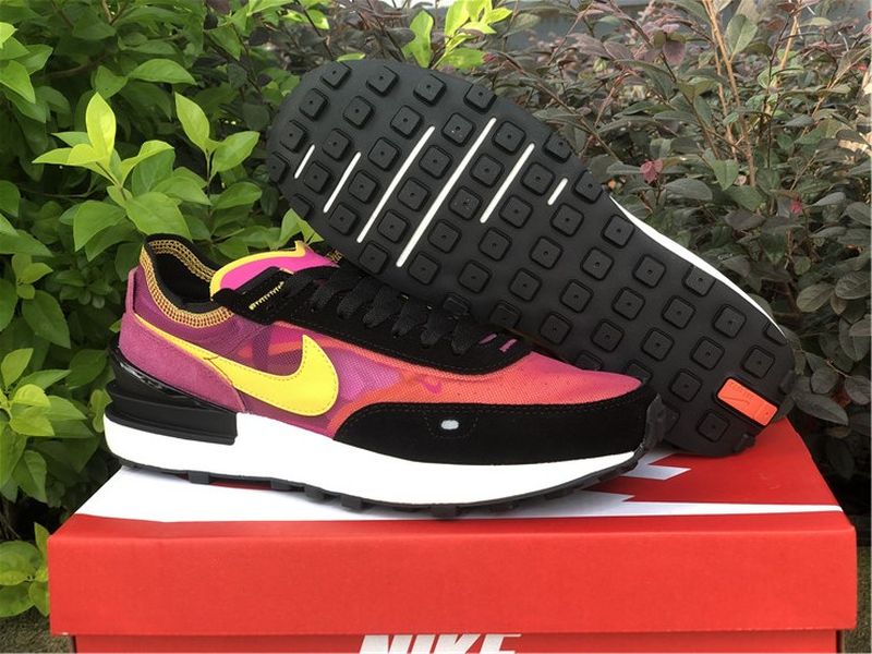 NIKE Waffle One DA7995-600