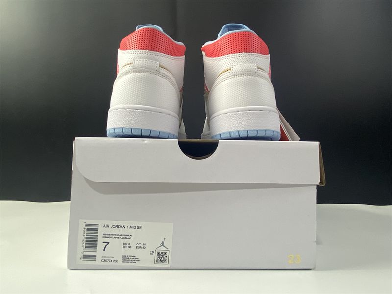 Air Jordan 1 Mid SE Sesame  CZ0774-200