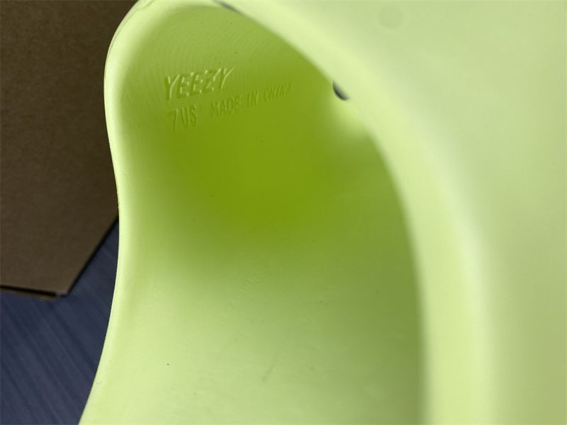Yeezy Slide