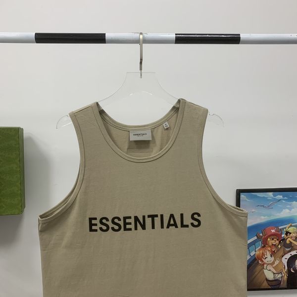 E*ssentials Vest Top Quality WM 20230626-56