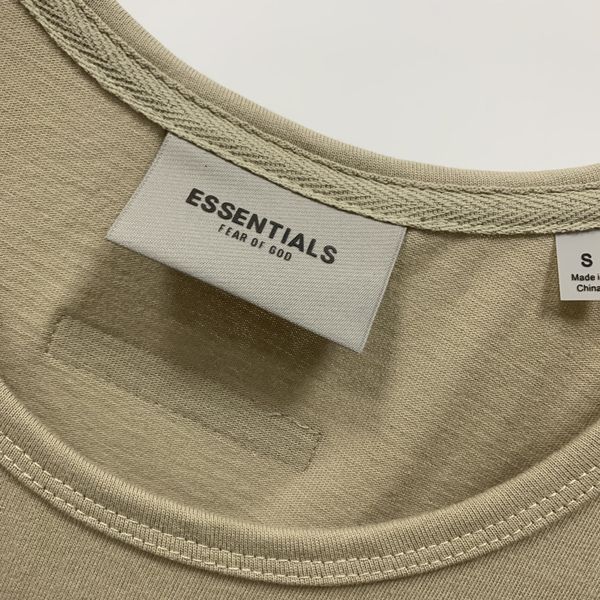 E*ssentials Vest Top Quality WM 20230626-56