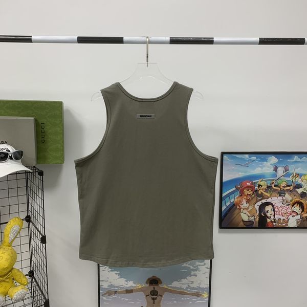 E*ssentials Vest Top Quality WM 20230626-57