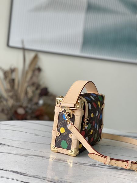 L*ouis V*uitton Crossbody bag Top Quality HT 20231016-16 18×12.5×8