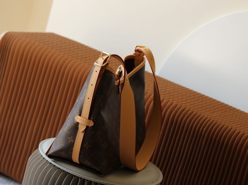 L*ouis V*uitton  Handbag Top Quality HT 20231016-30 29 x 24 x 12