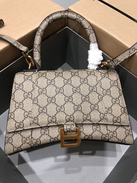 B*alenciaga Crossbody bag Top Quality HT 20231017-98 31*20*12