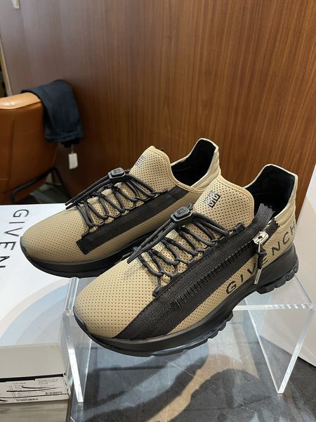 G*ivenchy Top Sneaker Low RR 20240815-31