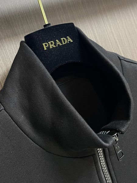 P*rada  Suit Top Quality D17 20240824-19