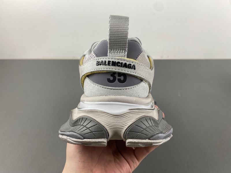 B*alenciaga Cargo AM 20241020-7