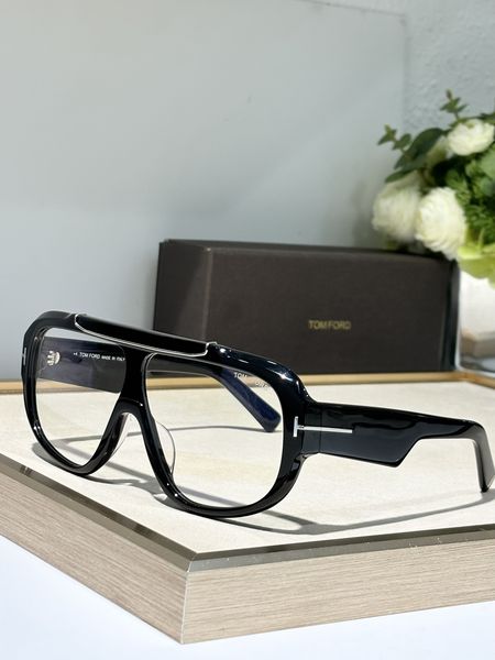 T*omford Glasses Top XX  20250113-49