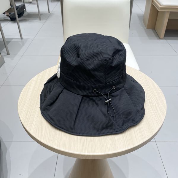 M*iu Miu  Hats Top XX250409-31