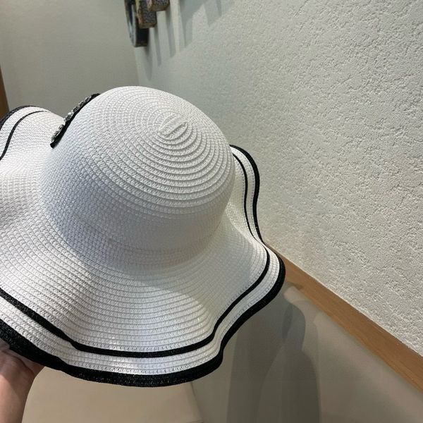 C*hanel  Hats Top XX20250409-37