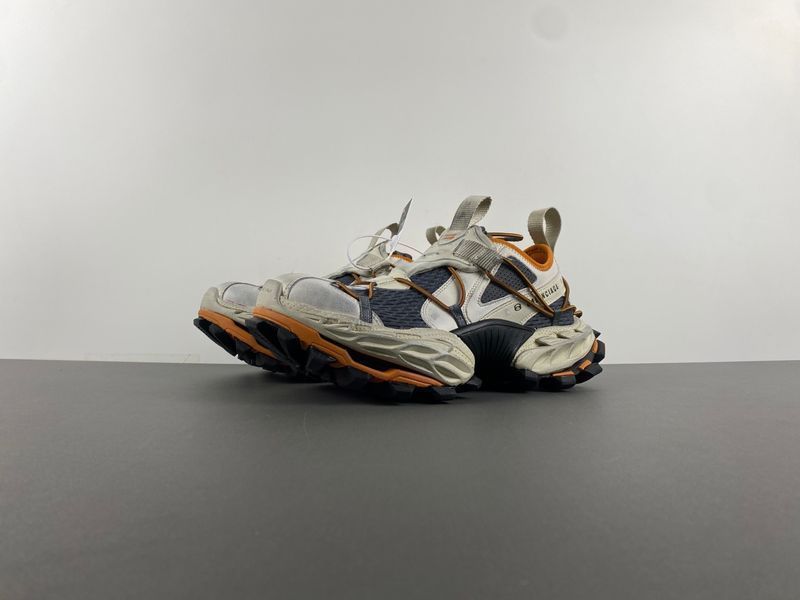B*alenciaga Sneaker Low AM20250410-12