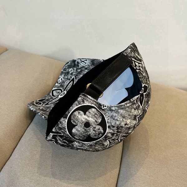 L*ouis V*uitton  Hats Top XX20250411-5