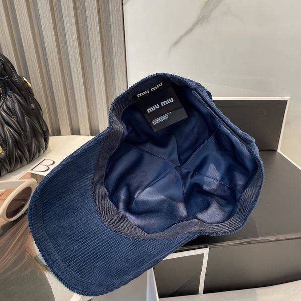 M*iuMiu  Hats Top XX20250411-11