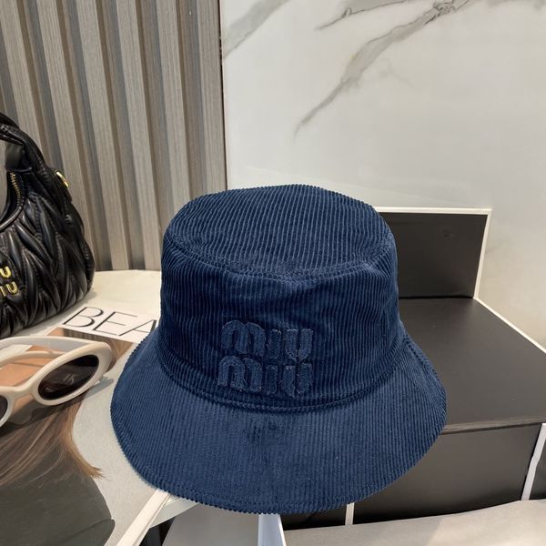 M*iuMiu  Hats Top XX20250411-12