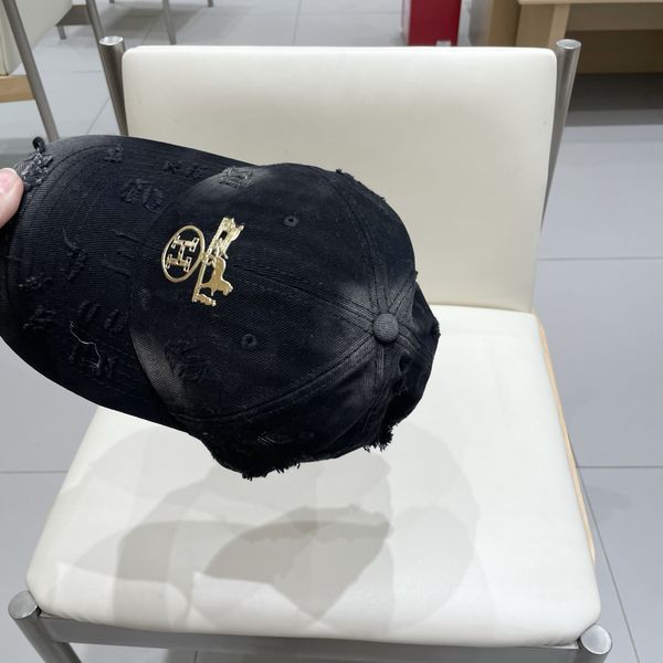 H*ermes  Hats Top XX20250411-35
