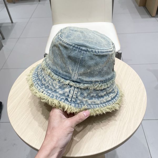 C*hanel  Hats Top XX20250411-39