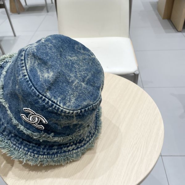 C*hanel  Hats Top XX20250411-39