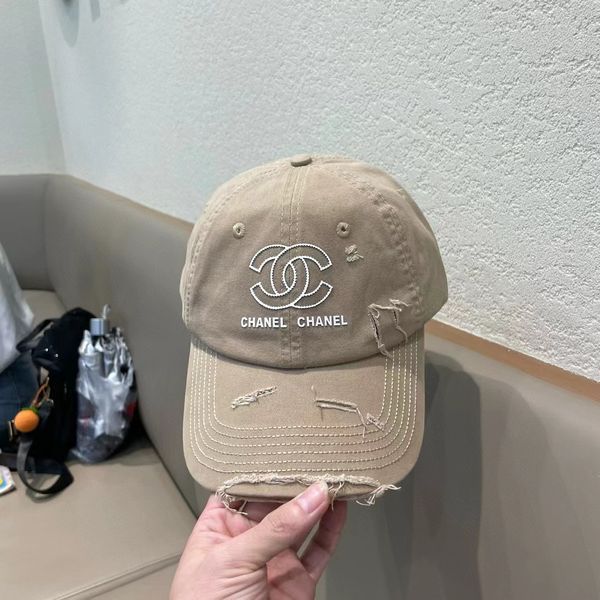 C*hanel  Hats Top XX20250411-52