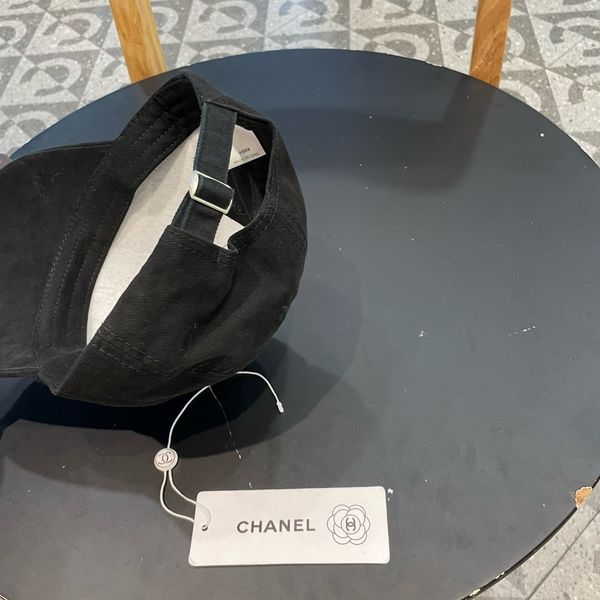 C*hanel  Hats Top XX20250411-52
